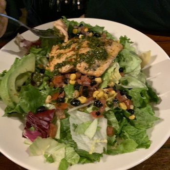 Bahama Breeze - Grilled Salmon & Mixed Greens on a Tostada - Bars Near Me - Orlando, Florida