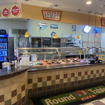 Round Table Pizza - the inside of a restaurant - Pizza Near Me - Bakersfield, California