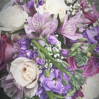 Quinn Florist - Wedding bouquet - Florists Near Me - Astoria, New York Quinn Florist - Wedding bouquet - Florists Near Me - Astoria, New York