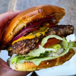 Burger Heroes - Chili Cheeseburger