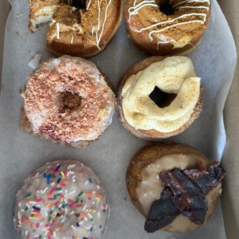 Creampuff - Half dozen - Donuts Near Me - Phoenix, Arizona