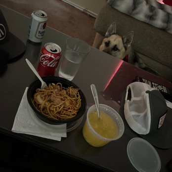 China's Family Restaurant - R7. Combination Lo Mein Q1. Egg Drop Soup - Szechuan Near Me - Austin, Texas