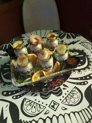 Avenida Cantina by null