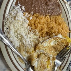 La Fogata - Huevos Rancheros. But no salsa and tortillas underneath