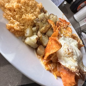 Rey's Little Kitchen - Red chilaquiles - Breakfast & Brunch Near Me - Whittier, California