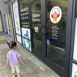 Exterior outside entrance of Wonderkids Dental - Compton, California Exterior outside entrance of Wonderkids Dental - Compton, California