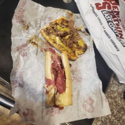 Penn Station East Coast Subs - Dag wood & cheese steak