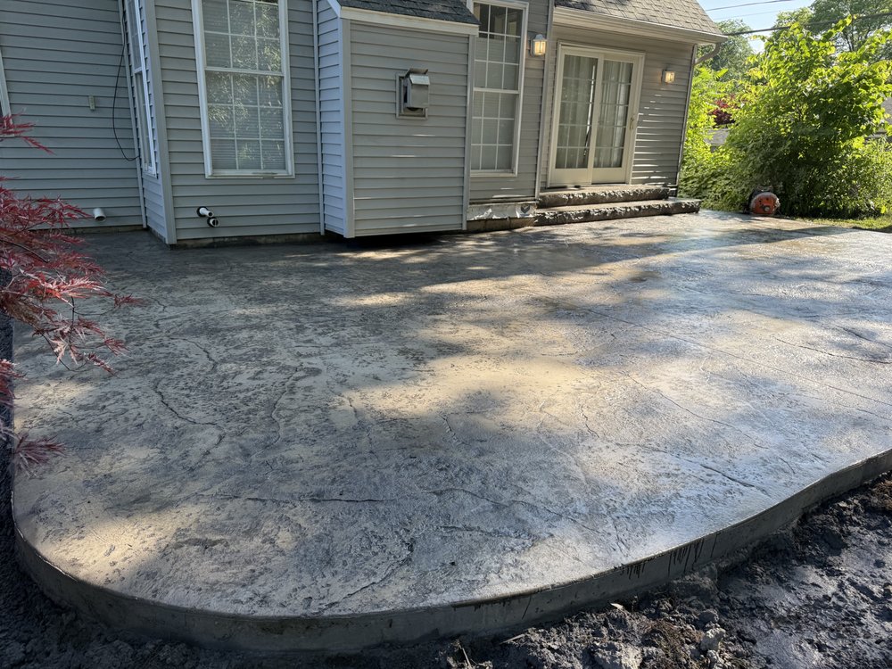 Rochester Patio And Landscape - tree service in Rochester, NY