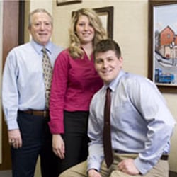 Pittston Chiropractic Clinic - Dr. E. DeMinico  Dr. P. Connors  Dr. K. Connors