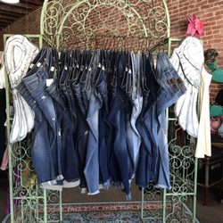 Gemini Moon Boutique