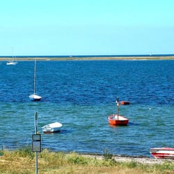 Strandhus - Zwei Ferienwohungen direkt am Meer - Am Strand in Strandhusen