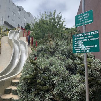 Seward Mini Park - Seward Mini Park sign - Parks Near Me - San Francisco, California Seward Mini Park - Seward Mini Park sign - Parks Near Me - San Francisco, California