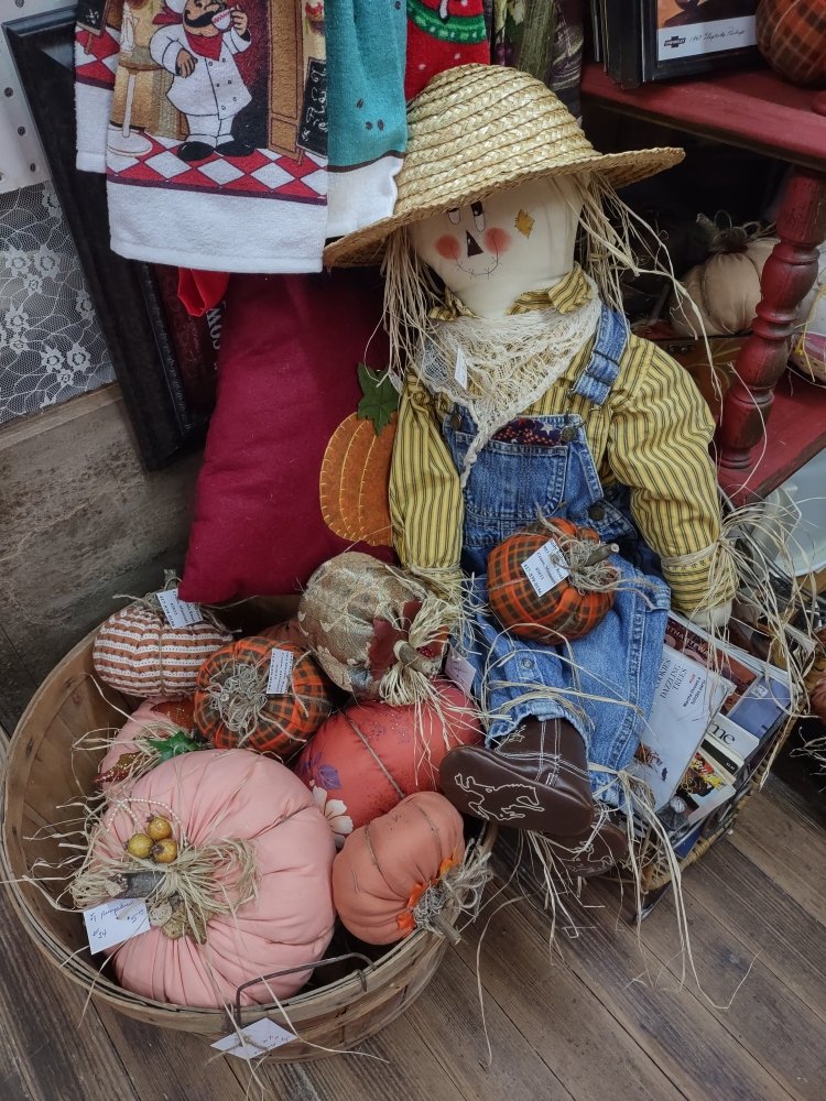 PEDDLER’S JUNCTION FLEA MARKET & DECOR Updated August 2024 66