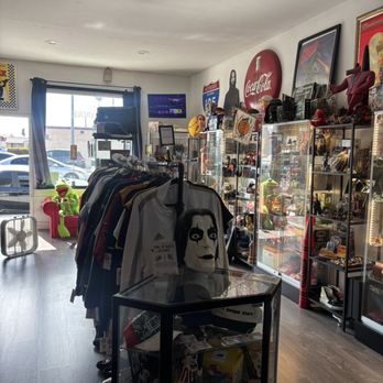 The Junque Store - Inside of the shop, super cool! - Used, Vintage & Consignment Near Me - Inglewood, California