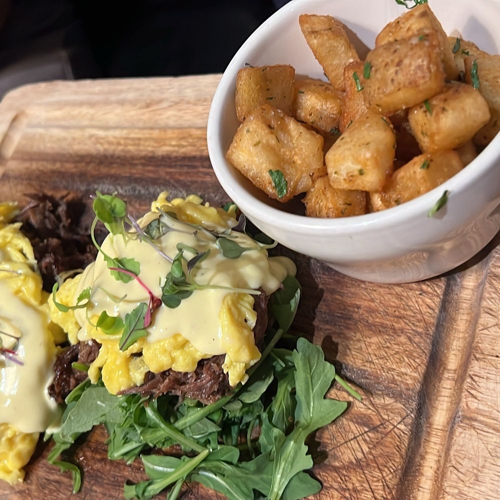 The Copper Shark - Beef short rib Benedict - Cocktail Bars Near Me - Baltimore, Maryland The Copper Shark - Beef short rib Benedict - Cocktail Bars Near Me - Baltimore, Maryland