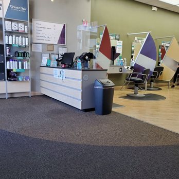 Great Clips - Great clips trinity parkway is super clean and a very chill spot - Hair Salons Near Me - Stockton, California