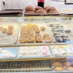 Jireh Bakery - Never enough pastries!