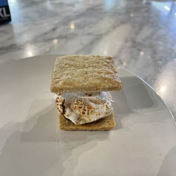 Indi Chocolate - Vanilla s'more - Chocolatiers & Shops Near Me - Seattle, Washington