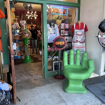 Go2Girlz - Antiques Near Me - Tehachapi, California