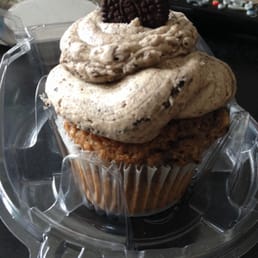 Cookies and Cream cupcake! Cookies and Cream cupcake!