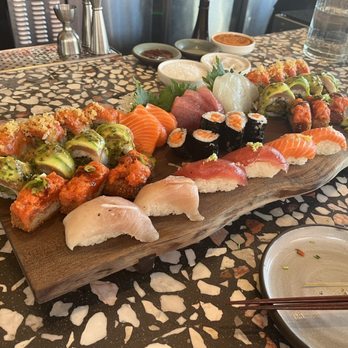 Bamboo Sushi - Setto (2-4 people) - Sushi Bars Near Me - San Ramon, California