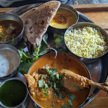 Bollywood Theater - Chicken curry thali - Indian Near Me - Portland, Oregon