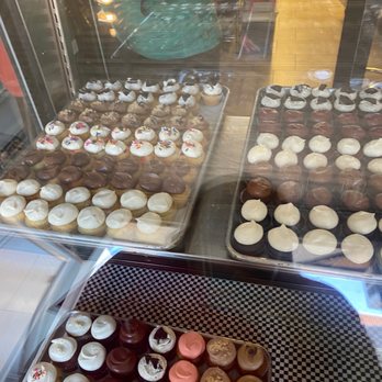 The Sweet Peace Specialty Cakes - Mini and regular cupcakes! Unique and delicious flavors! - Bakeries Near Me - Lynbrook, New York The Sweet Peace Specialty Cakes - Mini and regular cupcakes! Unique and delicious flavors! - Bakeries Near Me - Lynbrook, New York
