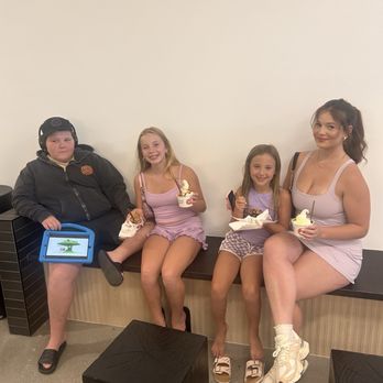 Golden Spoon - Best froyo in town! - Ice Cream & Frozen Yogurt Near Me - Bakersfield, California Golden Spoon - Best froyo in town! - Ice Cream & Frozen Yogurt Near Me - Bakersfield, California