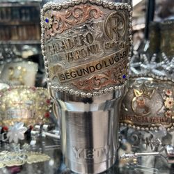 El mercadito buckles