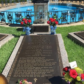 Graceland - Remembrance of the king - Museums Near Me - Memphis, Tennessee