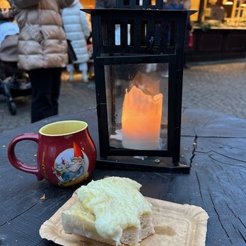 Weihnachtsmarkt Am Heumarkt - Perfect snack and lots of atmosphere! - Christmas Markets Near Me - Cologne, NW
