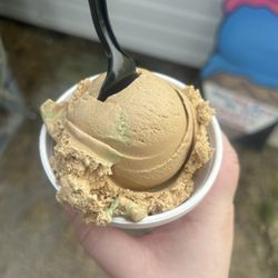 Cowgirls Creamery - Motor oil