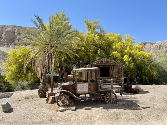 China Ranch Date Farm & Bakery by null