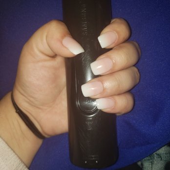 Cellinie Nails & Spa - Nail Salons Near Me - Moreno Valley, California