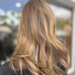 Bespoke Hair - Reverse balayage