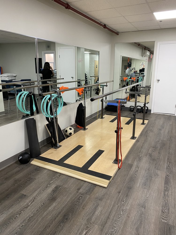 BRONX IN MOTION PHYSICAL THERAPY Updated October 2024 13 Photos 941 Burke Ave, The Bronx