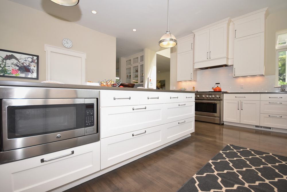 SUZY OSUM REALTOR Updated September 2024 48 Photos 921