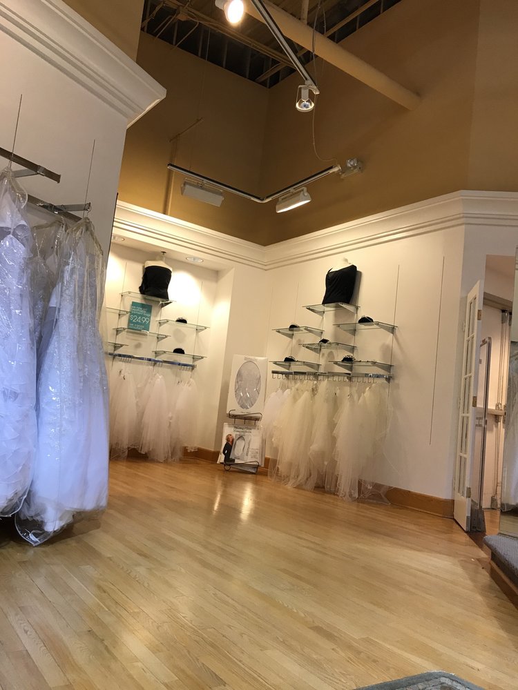 CAMILLE LA VIE AT GREAT LAKES CROSSING Updated October 2024 17