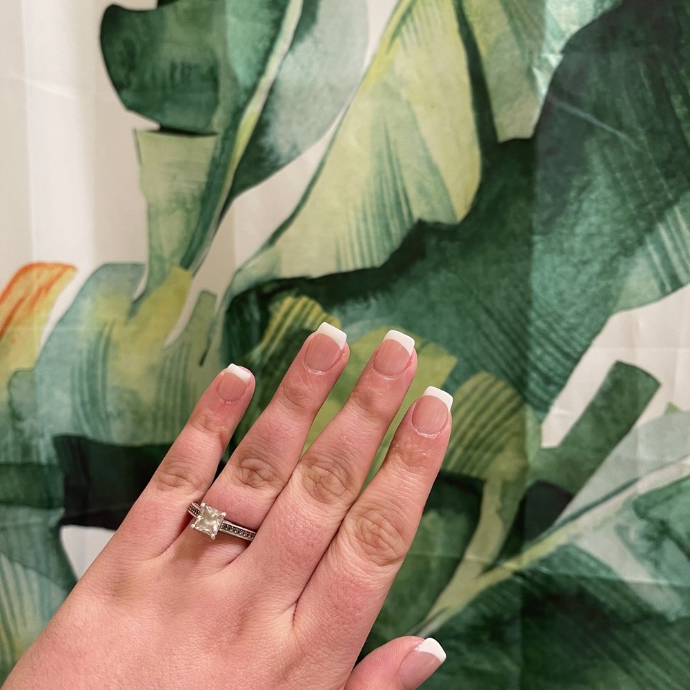 Golden Nails - short square shaped french Acrylic Nail Tip Set - Nail Salons Near Me - Daly City, California