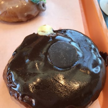BeetleCat - Boston Cream donut! (Solid 8.5, great flavor but texture could be better) - Seafood Near Me - Atlanta, Georgia BeetleCat - Boston Cream donut! (Solid 8.5, great flavor but texture could be better) - Seafood Near Me - Atlanta, Georgia