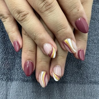 All Star Nails - Nails by Lisa - Nail Salons Near Me - Ventura, California
