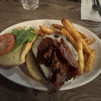 The Bell In Hand - Sam Adams Burger - Lounges Near Me - Boston, Massachusetts The Bell In Hand - Sam Adams Burger - Lounges Near Me - Boston, Massachusetts