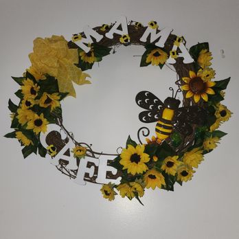 Mama B's Cafe - a wreath of sunflowers and a bee - Coffee & Tea Near Me - Bruceton Mills, West Virginia Mama B's Cafe - a wreath of sunflowers and a bee - Coffee & Tea Near Me - Bruceton Mills, West Virginia