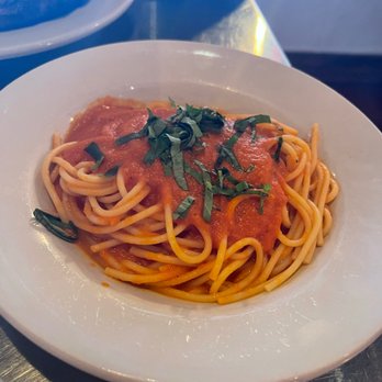 Tappo - Spaghetti with Vegetarian Tomato Sauce Dinner - Wine Bars Near Me - Buffalo, New York
