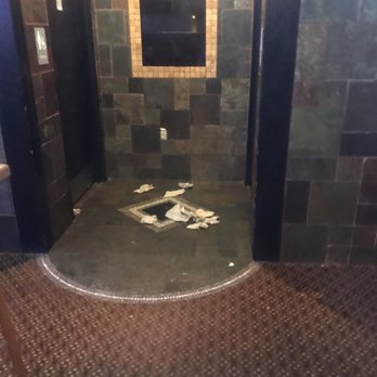 El Toro - Nobody bothers to clean up. - Mexican Near Me - Dayton, Ohio