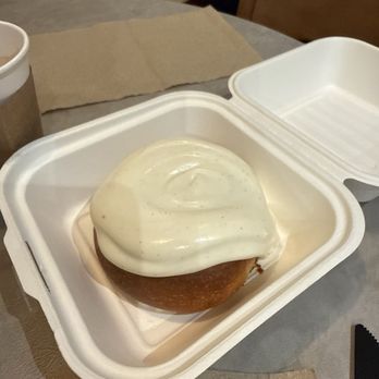 Vato - Cinnamon roll - Bakeries Near Me - Brooklyn, New York