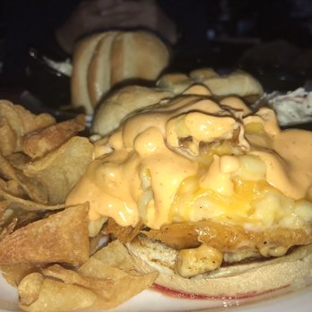 Boston Burger - Mac & cheese burger - Burgers Near Me - Boston, Massachusetts