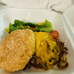 Roosters - Golden burger