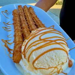 El Churro Panzón - Churros with Ice Cream