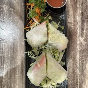 Fin's Sushi & Grill - Fresh Spring Roll - Sushi Bars Near Me - Waltham, Massachusetts Fin's Sushi & Grill - Fresh Spring Roll - Sushi Bars Near Me - Waltham, Massachusetts